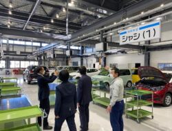 Lulusan SMK Bisa Belajar di Takayama College of Car Technology